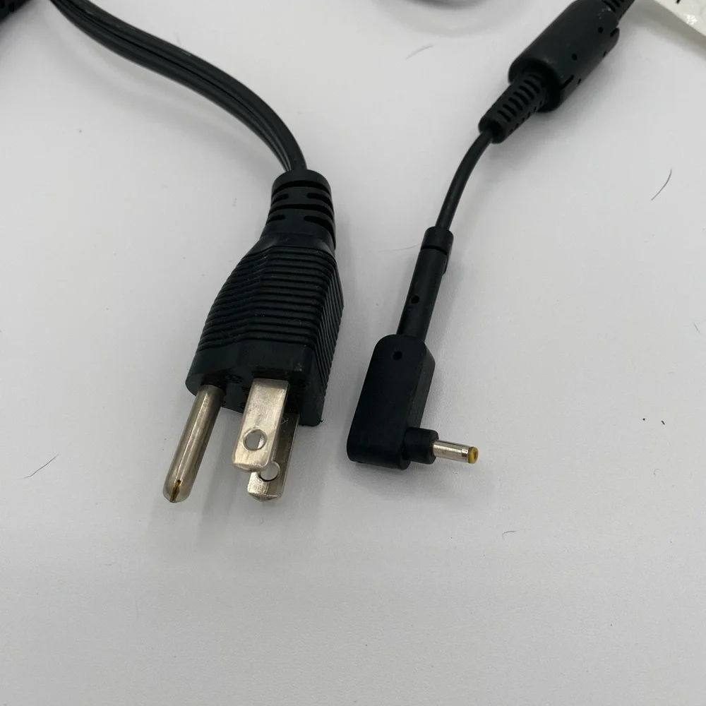 (1) ACER A11-065N1A 19V 3.42A 65W Genuine Original AC Power Adapter Charger EUC
